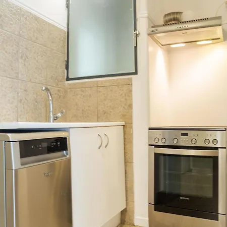 Family 10' From The Acropolis 100m2 * Athens